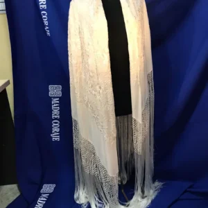 Mantón de Manila blanco