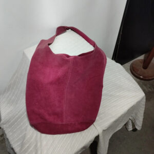 Bolso de piel.