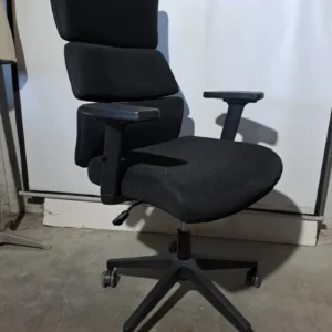 Sillón de oficina ergonómico negro