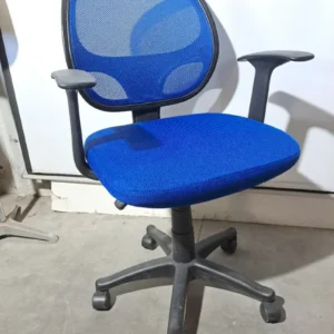 Silla de oficina azul y negra